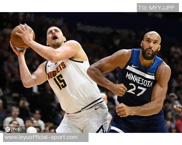 戈登状态火热半场完美表现砍下14分外加3篮板1助攻助力球队奋勇争先 戈登状态火热半场完美表现砍下14分外加3篮板1助攻助力球队奋勇争先