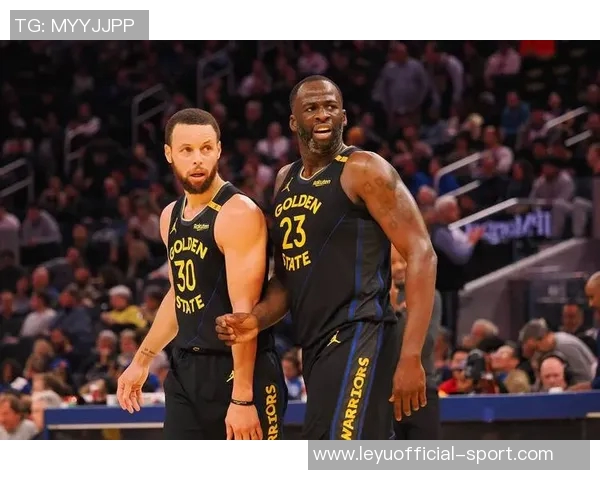 小佩顿谈五外战术助力库明加冲击篮下展现个人优势与特点