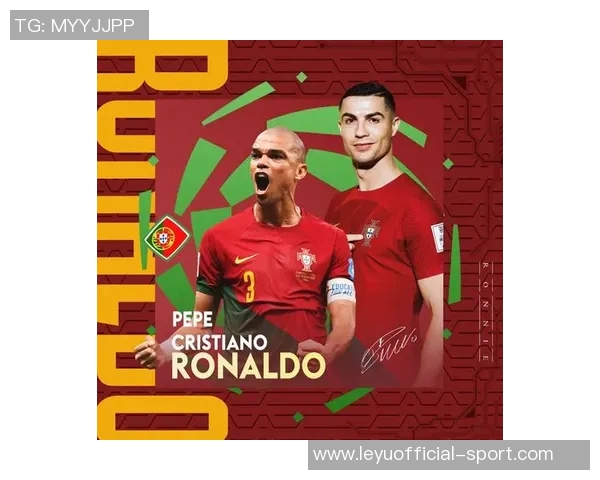 C罗社交媒体分享回归葡萄牙国家队照片帅气戴墨镜引发球迷热议 C罗社交媒体分享回归葡萄牙国家队照片帅气戴墨镜引发球迷热议