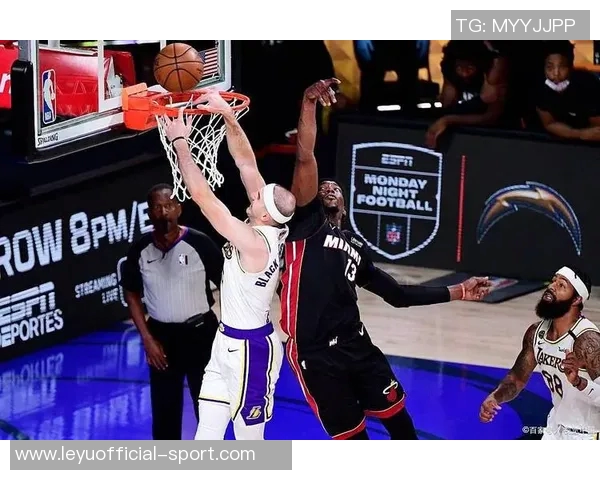 广州男篮季前赛遭遇马刺狂轰119分创单场失分新低 广州男篮季前赛遭遇马刺狂轰119分创单场失分新低