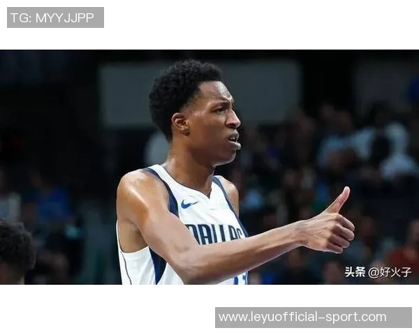 独行侠宣布裁掉小丹尼斯史密斯班顿与厄尔三名球员以调整阵容 独行侠宣布裁掉小丹尼斯史密斯班顿与厄尔三名球员以调整阵容