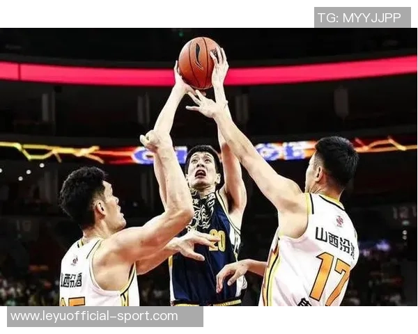 广州男篮季前赛遭遇马刺狂轰119分创单场失分新低 广州男篮季前赛遭遇马刺狂轰119分创单场失分新低