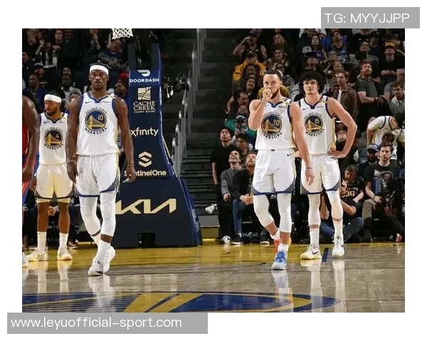 勇士阵容虽老化但实力依旧西部争冠对手不可小觑 勇士阵容虽老化但实力依旧西部争冠对手不可小觑