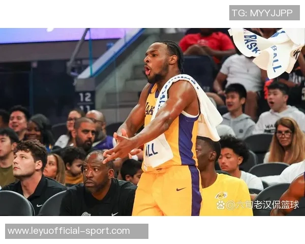 媒体人称布朗尼在NBA垃圾时间表现无敌实至名归的历史最佳