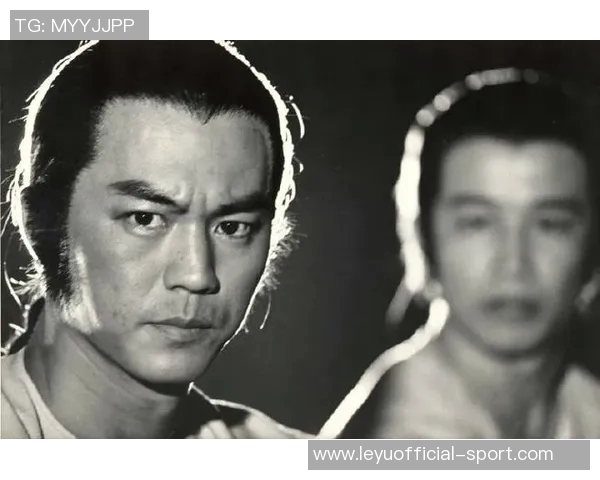 狄龙向记者诉说训练艰辛头部受伤彰显拼搏精神 狄龙向记者诉说训练艰辛头部受伤彰显拼搏精神