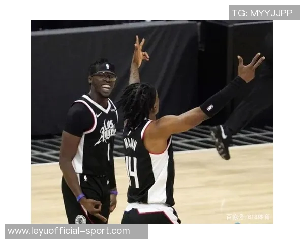 曼恩表现出色全队最高得分21分6篮板助球队奋战难阻失利之路 曼恩表现出色全队最高得分21分6篮板助球队奋战难阻失利之路