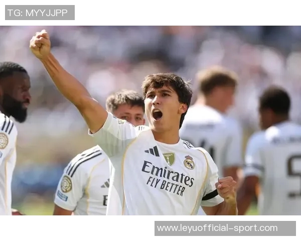 皇马正式宣布亚历克斯莱恩加盟球队引发球迷热议 皇马正式宣布亚历克斯莱恩加盟球队引发球迷热议