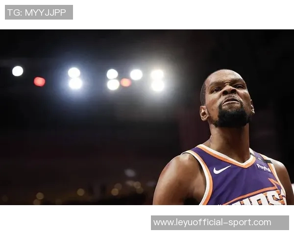 杜兰特首秀推迟至周四对爵士期待重返赛场 杜兰特首秀推迟至周四对爵士期待重返赛场