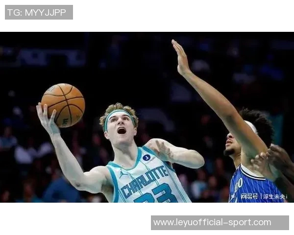 新秀卡尔克布伦纳半场表现抢眼2中2斩获8分3篮板1抢断1盖帽 新秀卡尔克布伦纳半场表现抢眼2中2斩获8分3篮板1抢断1盖帽